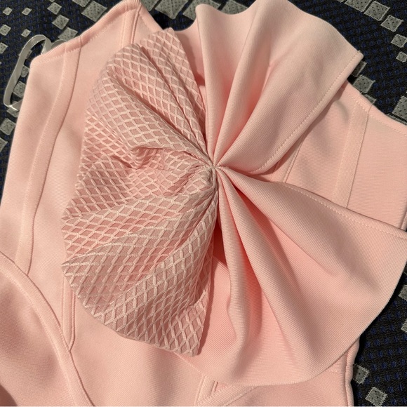 Wedding dress - Picture 4 of 5